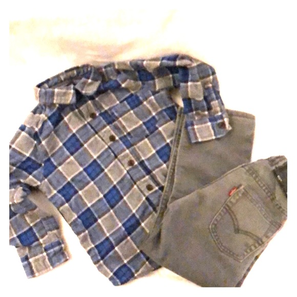 2 sets of boys outfits - Picture 7 of 12
